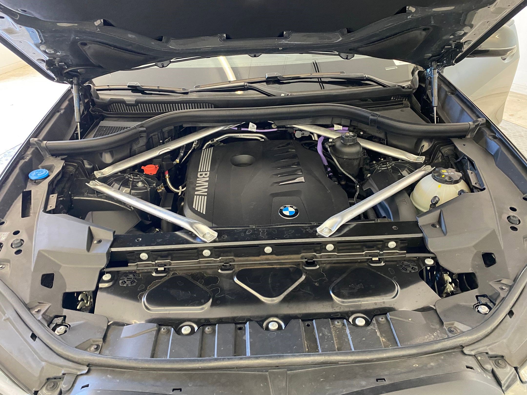 Certified 2024 BMW X5 xDrive40i w/ M Sport Package image 33