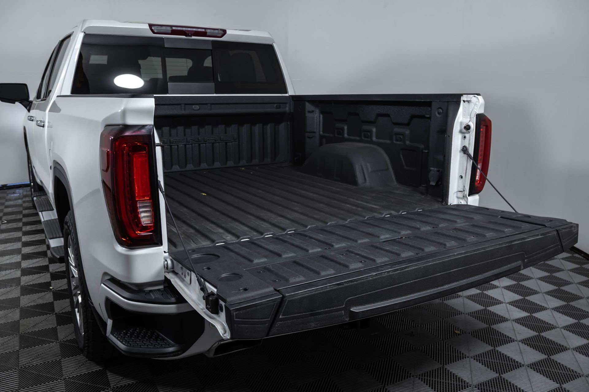 Certified 2022 GMC Sierra 1500 Denali AWD/4WD image 15