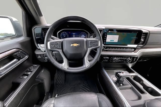 Used 2023 Chevrolet Silverado 1500 LTZ AWD/4WD image 8