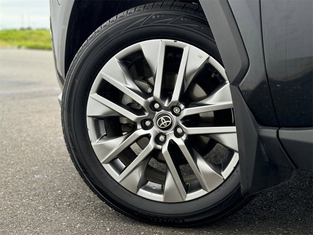 Certified 2022 Toyota RAV4 XLE Premium image 27