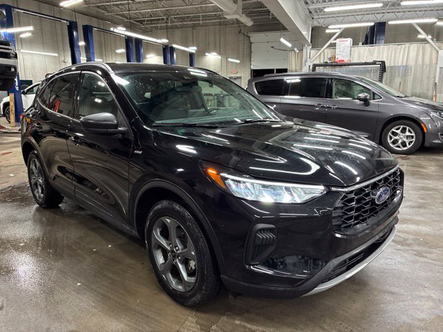 Used 2025 Ford Escape ST-Line AWD/4WD image 4