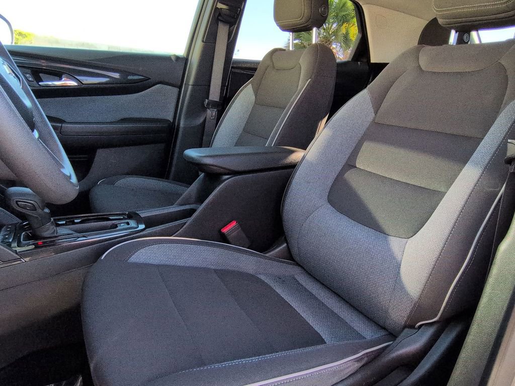 Used 2025 Chevrolet TrailBlazer LT FWD image 21