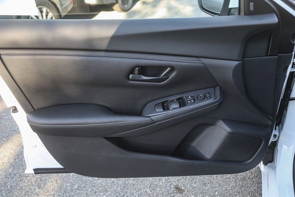 Certified 2025 Nissan Sentra S image 18