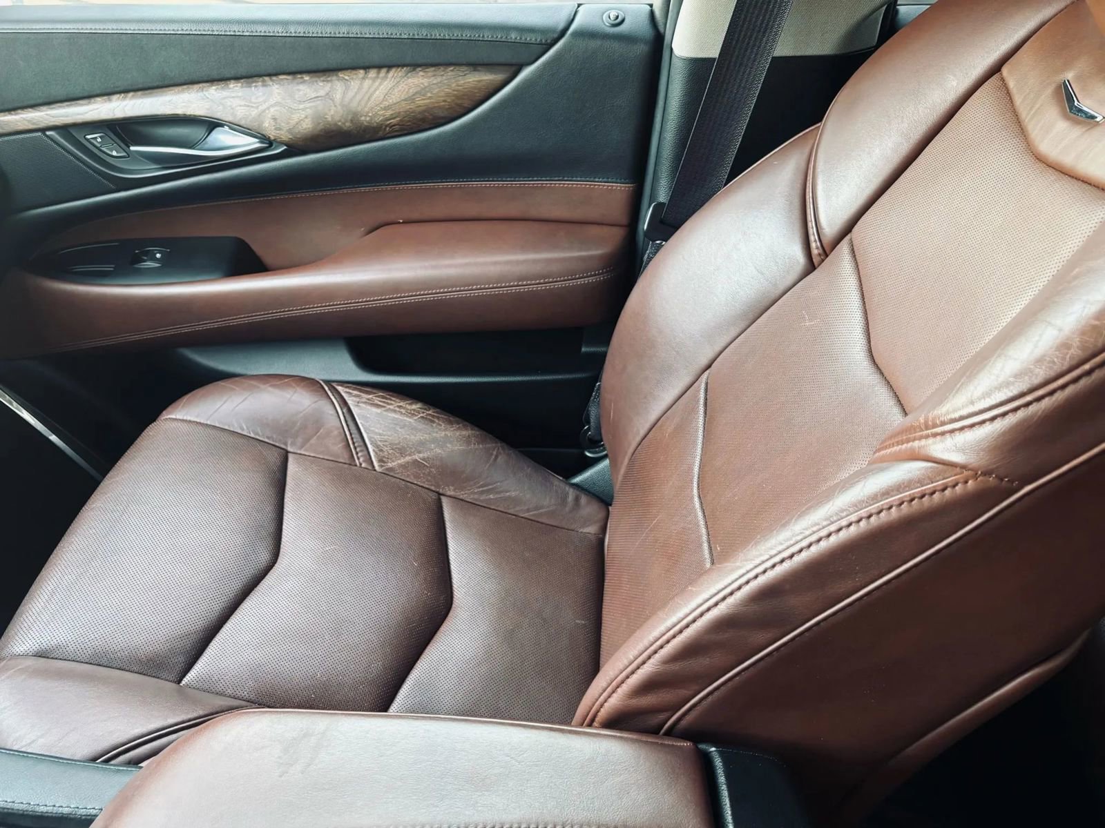 Used 2015 Cadillac Escalade ESV Premium image 38