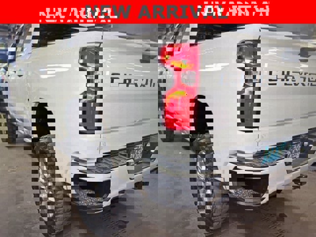 Used 2019 Chevrolet Silverado 1500 Custom w/ Trailering Package image 10