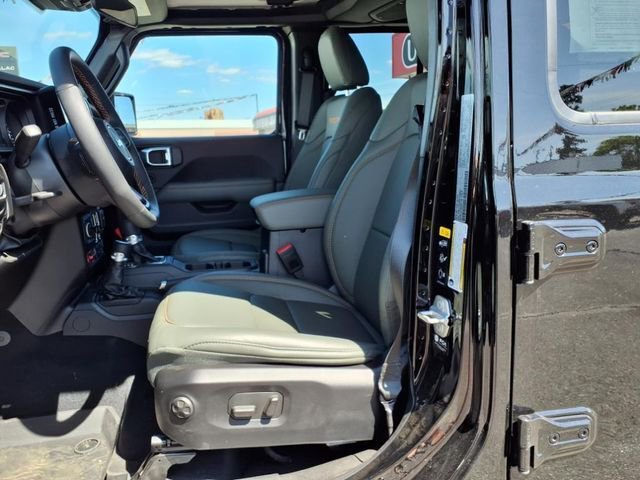 Used 2024 Jeep Gladiator Mojave w/ Steel Bumper Group image 12