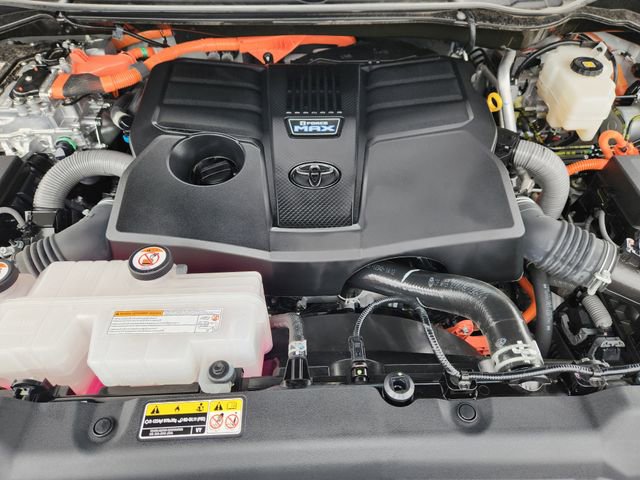 Used 2025 Toyota Sequoia Capstone image 22