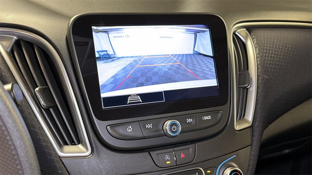 Used 2025 Chevrolet Malibu LT image 25