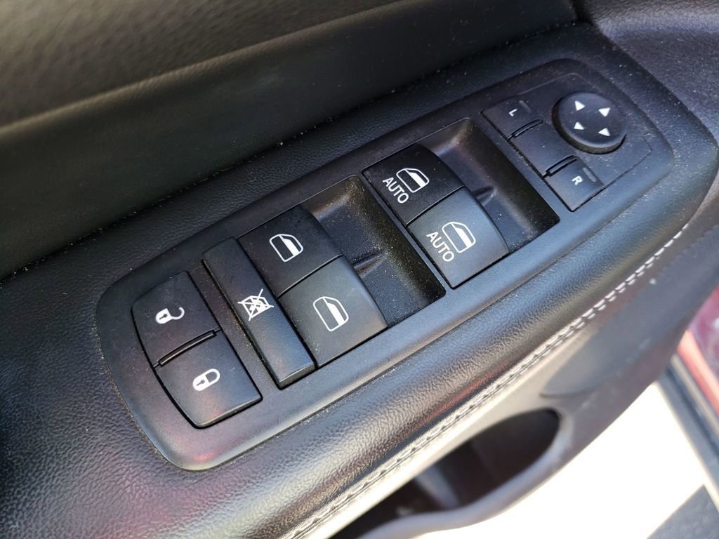 Used 2017 Jeep Grand Cherokee Limited w/ Trailer Tow Group IV image 16