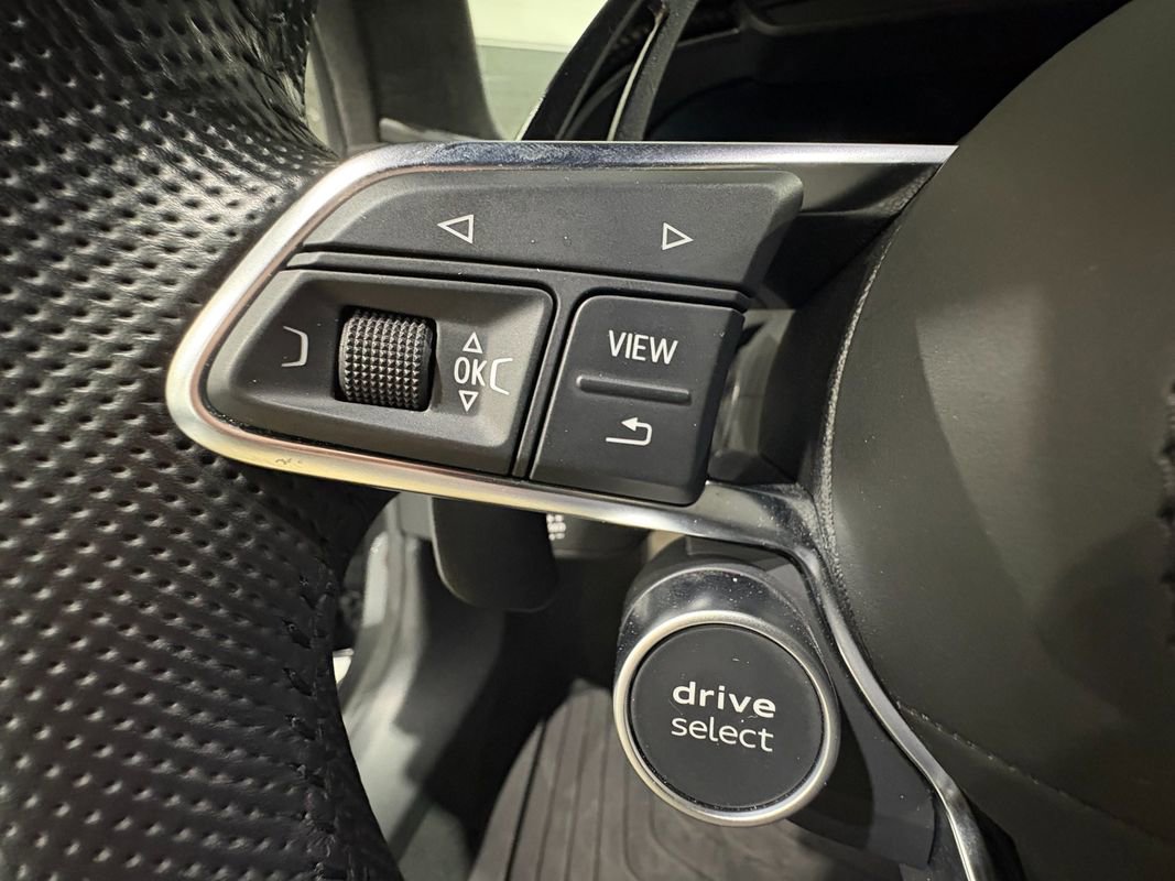 Used 2021 Audi R8 V10 w/ Premium Package image 14