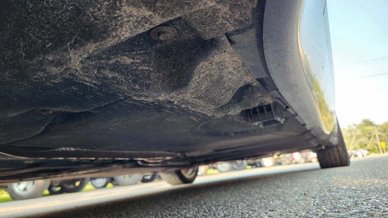 Used 2011 BMW 750Li xDrive 750Li xDrive AWD 4dr Sedan image 50