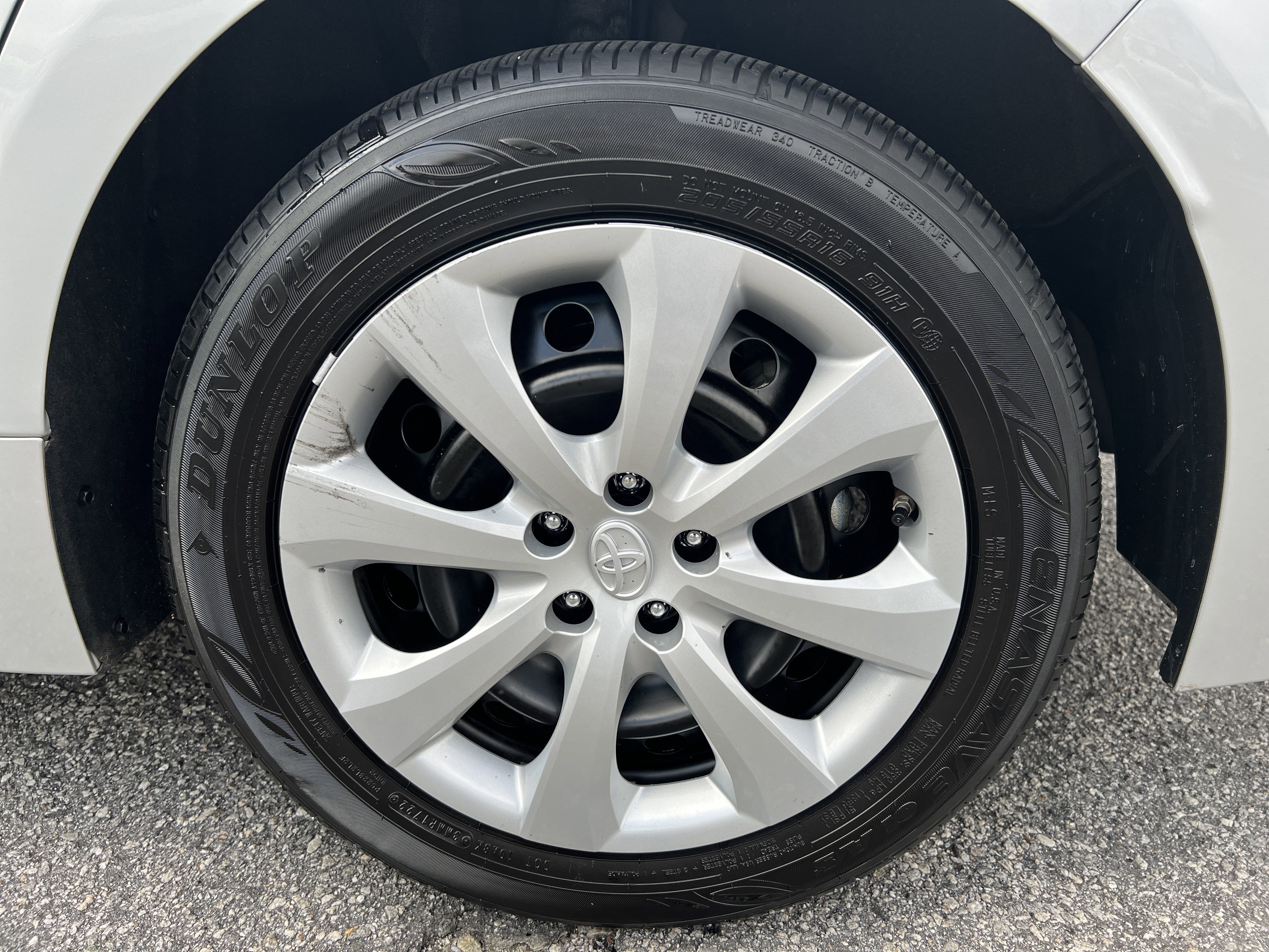 Certified 2022 Toyota Corolla LE image 29