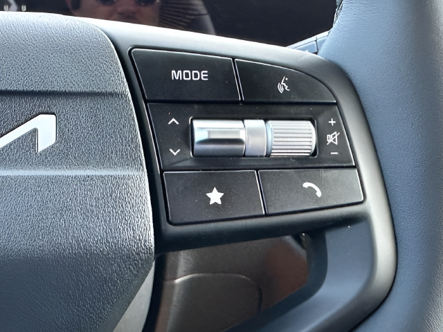 New 2026 Kia Sportage EX FWD image 9