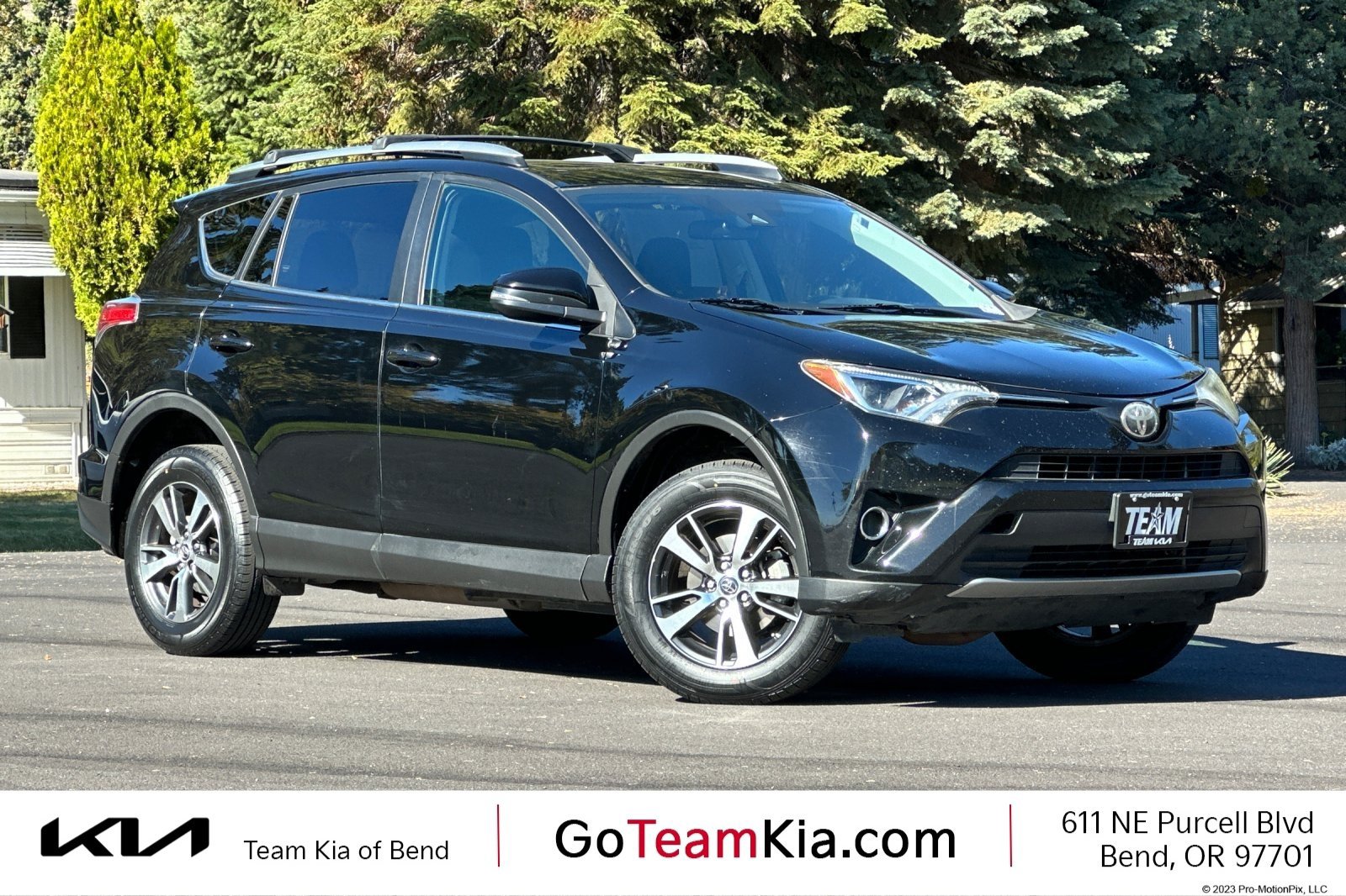Used 2017 Toyota RAV4 XLE w/ All Weather Liner Package