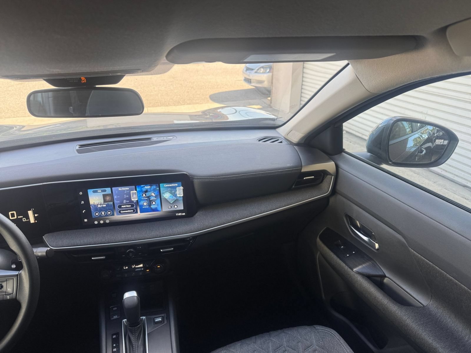 Used 2026 Nissan Kicks SV w/ Cold Weather Package FWD image 33