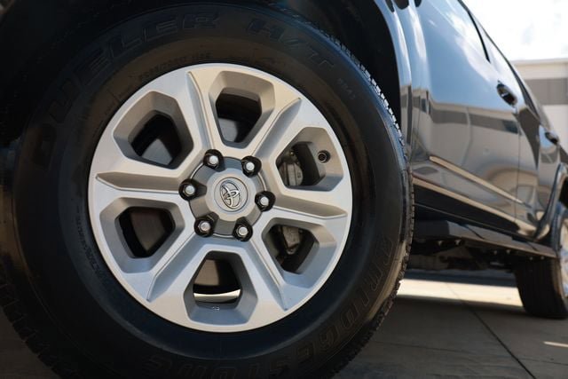Used 2024 Toyota 4Runner SR5 RWD image 43