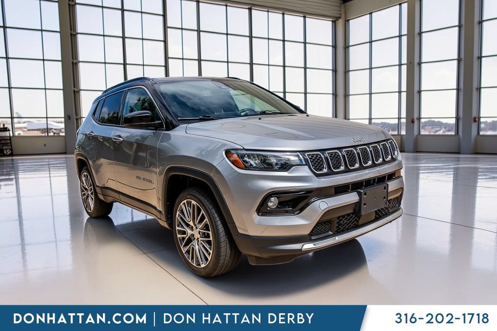 Used 2023 Jeep Compass Limited w/ Elite Group AWD/4WD image 38