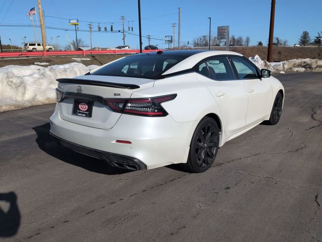 Used 2022 Nissan Maxima SR w/ Sport Mat Group image 3