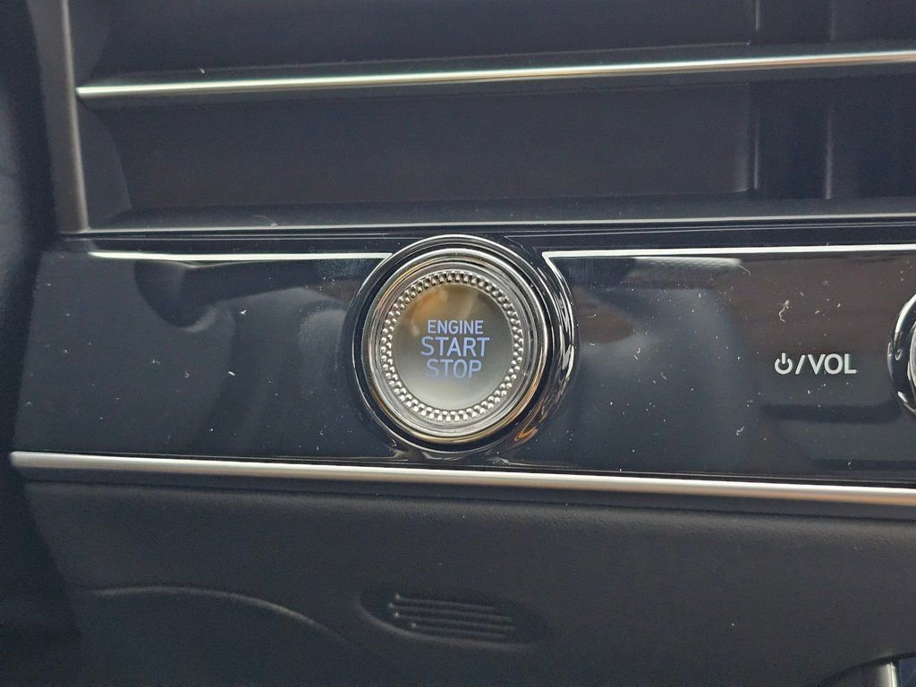 New 2026 Genesis GV70 2.5T Advanced image 17