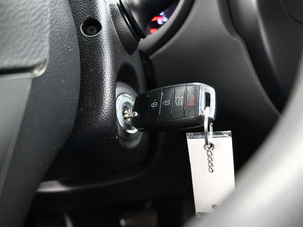 Used 2016 Kia Soul + image 24