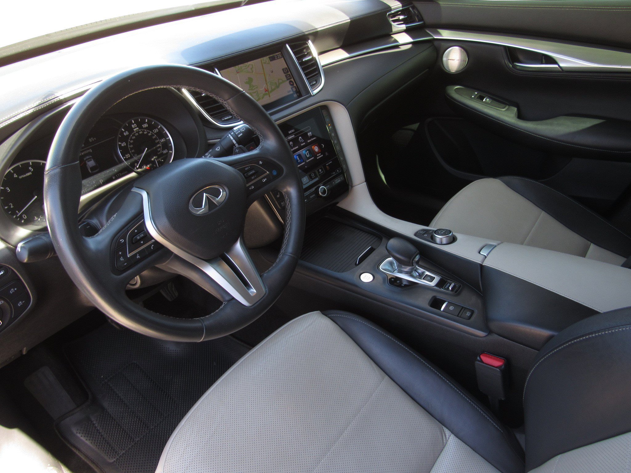 Used 2023 INFINITI QX55 Essential AWD/4WD image 17