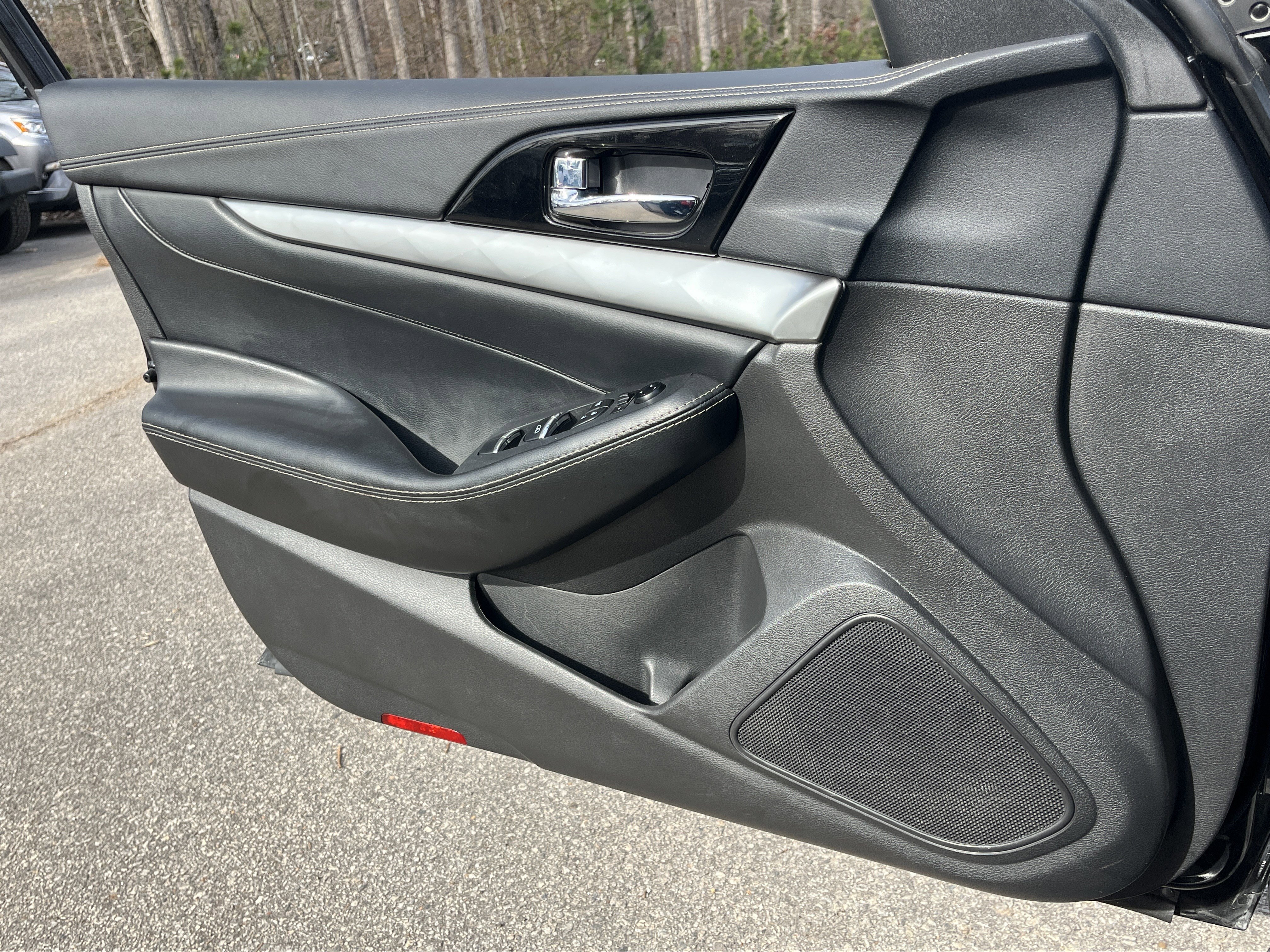 Used 2023 Nissan Maxima SV w/ Floor Mat Group image 16