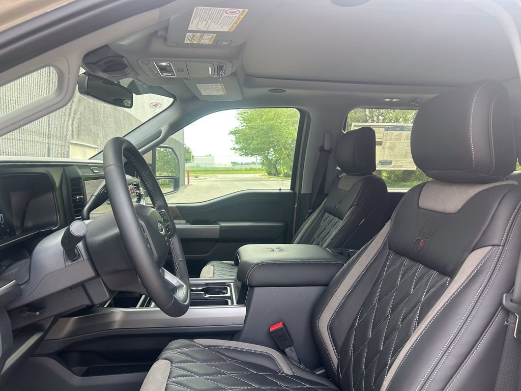 New 2026 Ford F250 Lariat w/ Black Appearance Package AWD/4WD image 12
