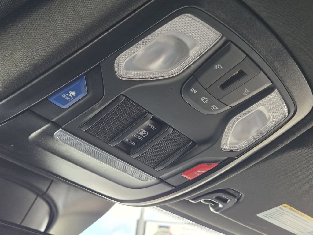 Used 2025 RAM 3500 Tradesman AWD/4WD image 30