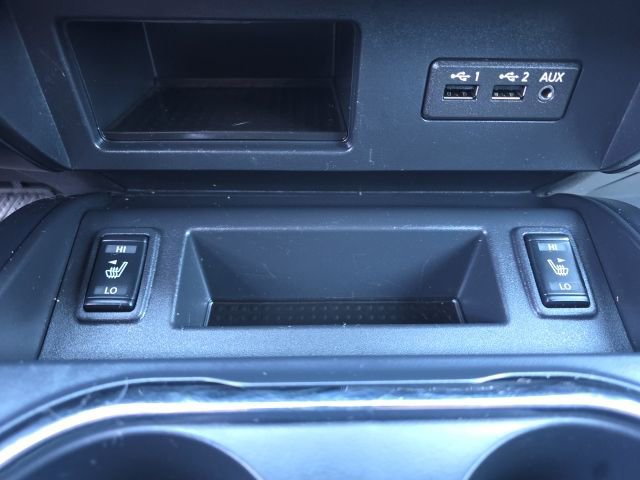 Used 2019 Nissan Titan SV w/ SV Convenience Package image 24