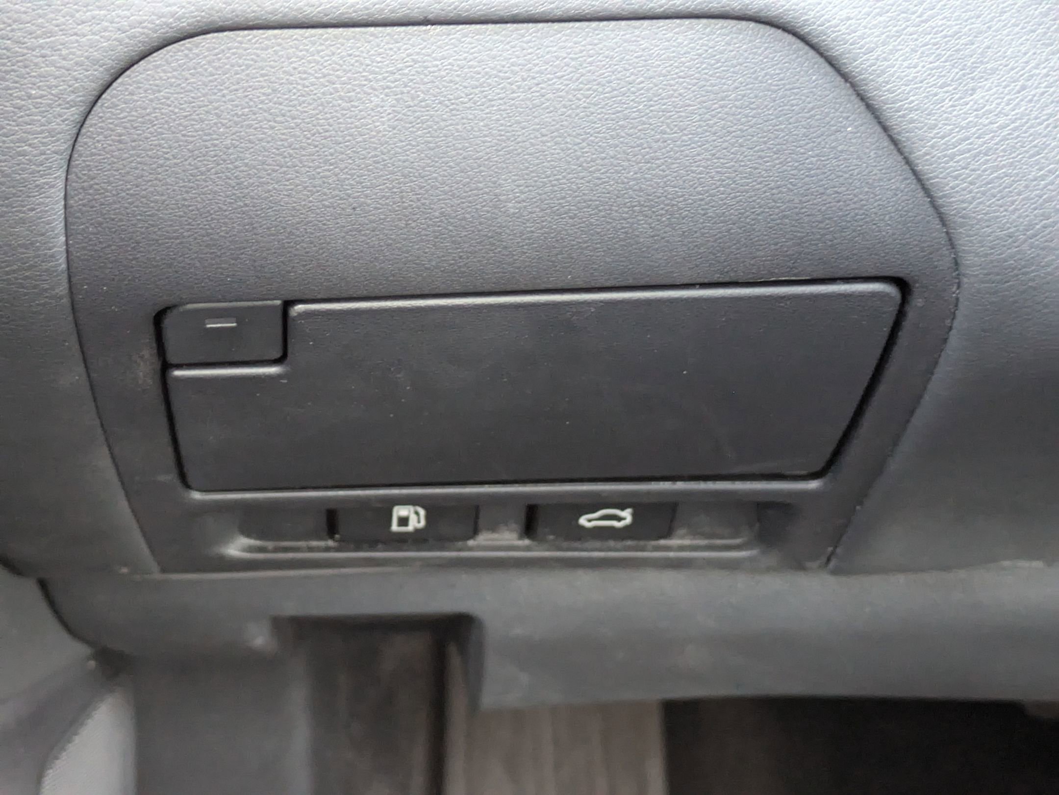 Used 2021 Lexus LS 500 w/ Accessory Package (Z2) image 19