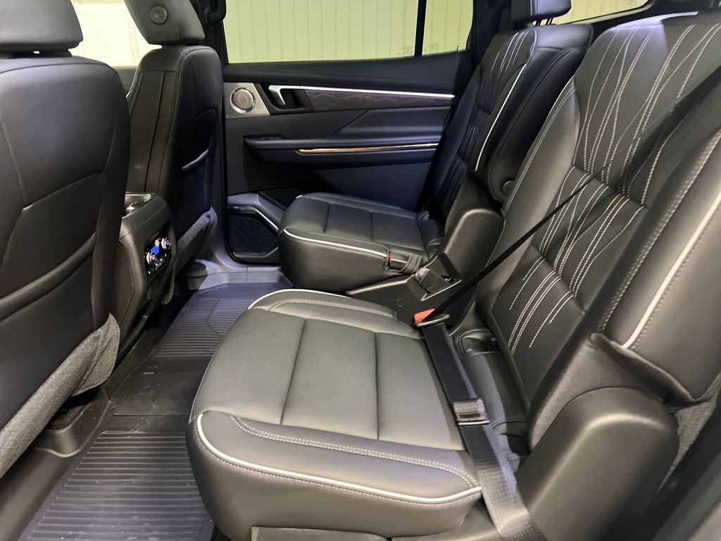 New 2026 Buick Enclave Avenir w/ Super Cruise Package image 13