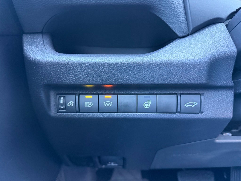 Used 2025 Toyota RAV4 XLE w/ Convenience Package AWD/4WD image 26