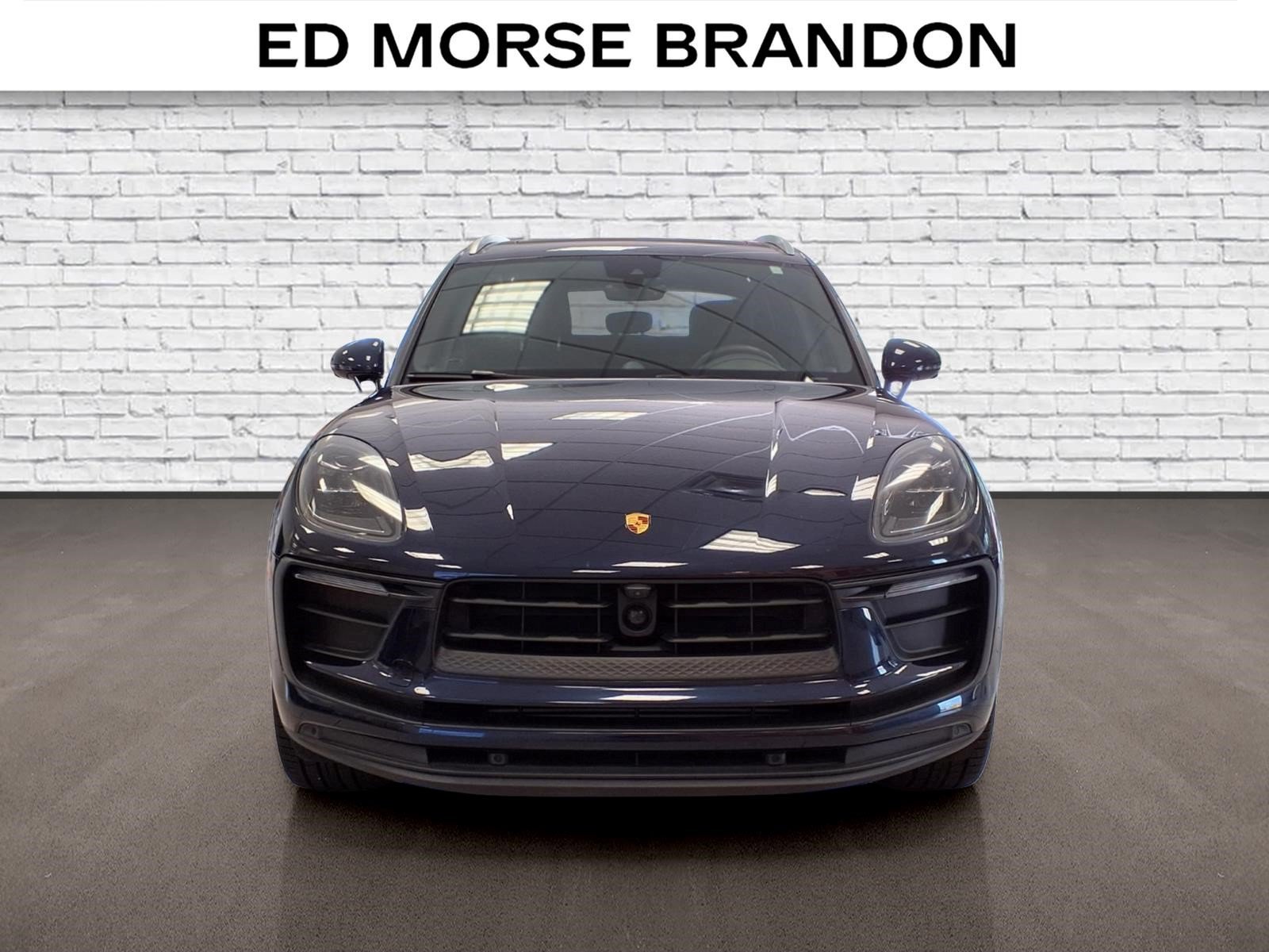 Used 2023 Porsche Macan Turbo AWD/4WD image 7
