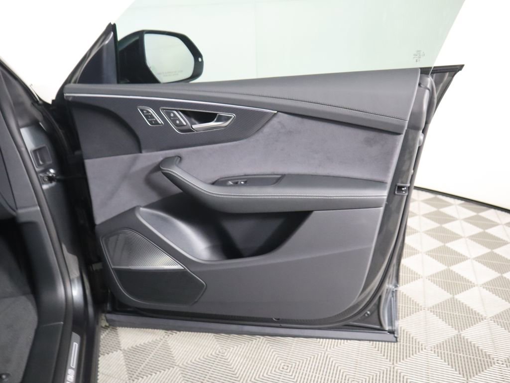 New 2026 Audi RS Q8 performance image 27