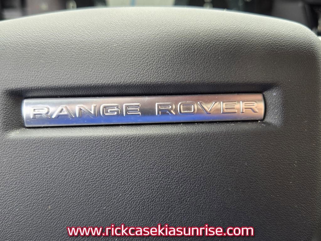 Used 2024 Land Rover Range Rover Evoque S image 32