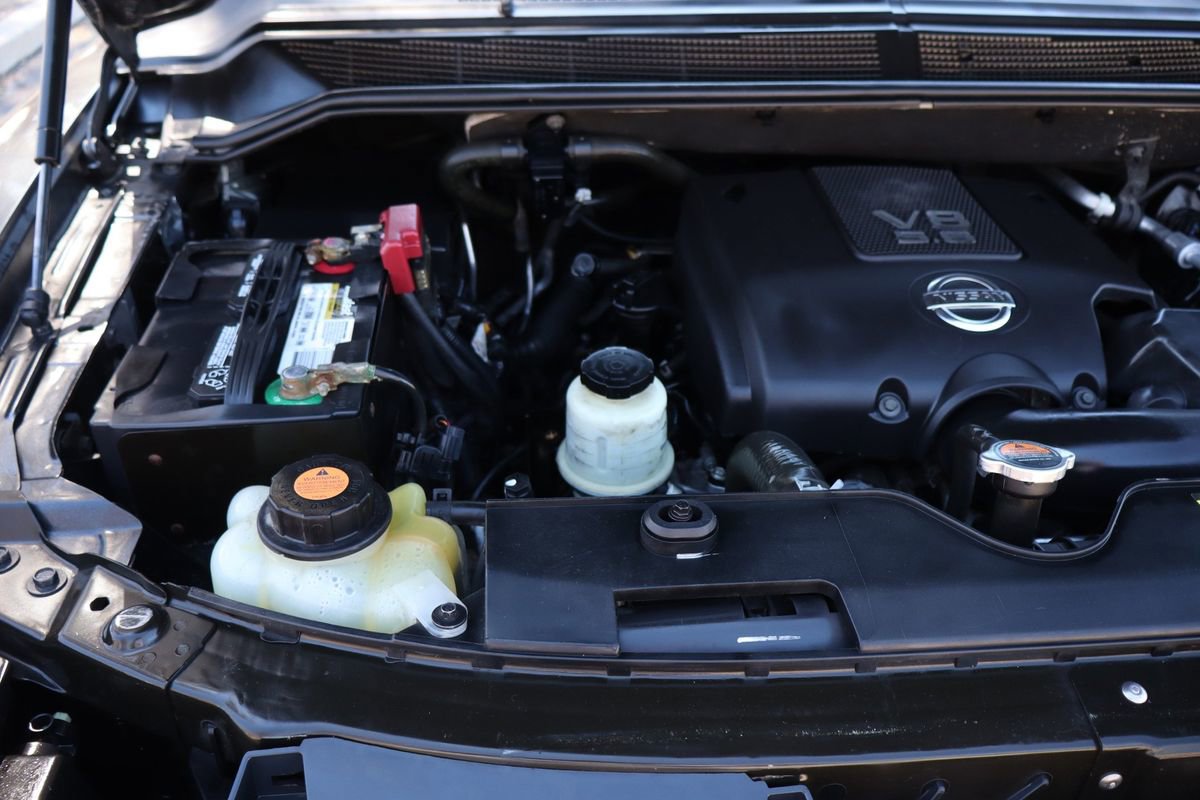 Used 2015 Nissan Armada SV AWD/4WD image 40