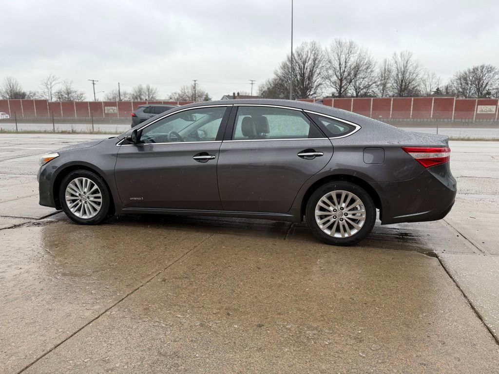 Used 2015 Toyota Avalon Limited w/ Technology Package image 8