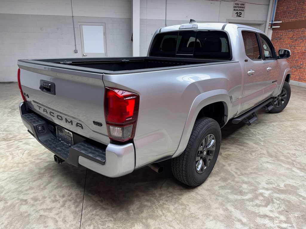 Used 2023 Toyota Tacoma SR5 w/ Technology Package AWD/4WD image 6