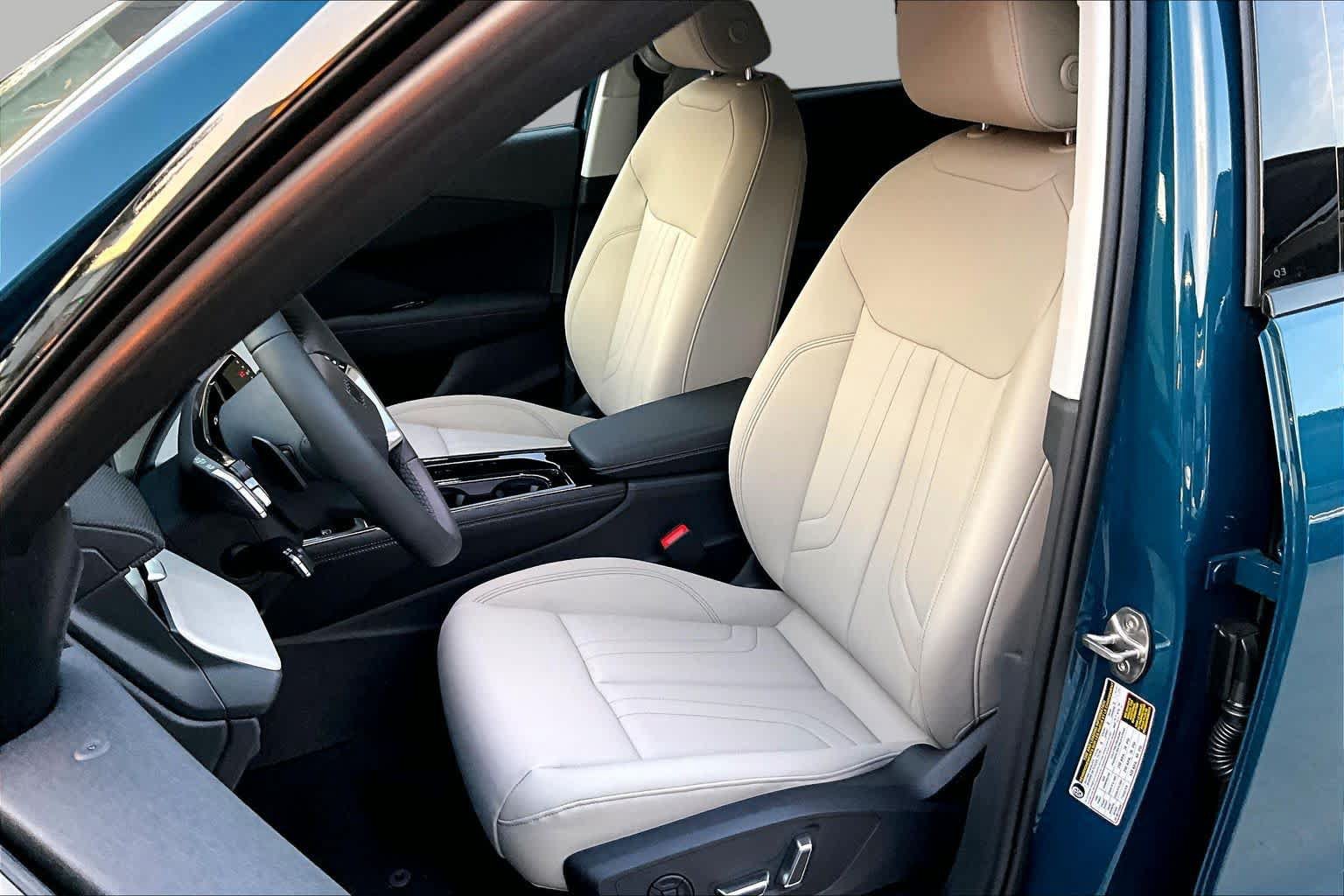New 2026 Audi Q3 quattro 2.0T AWD/4WD image 9