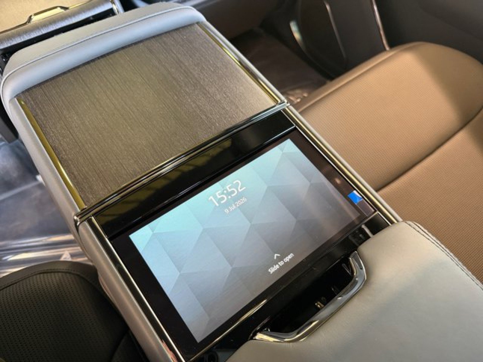 New 2026 Land Rover Range Rover Long Wheel Base SV AWD/4WD image 24