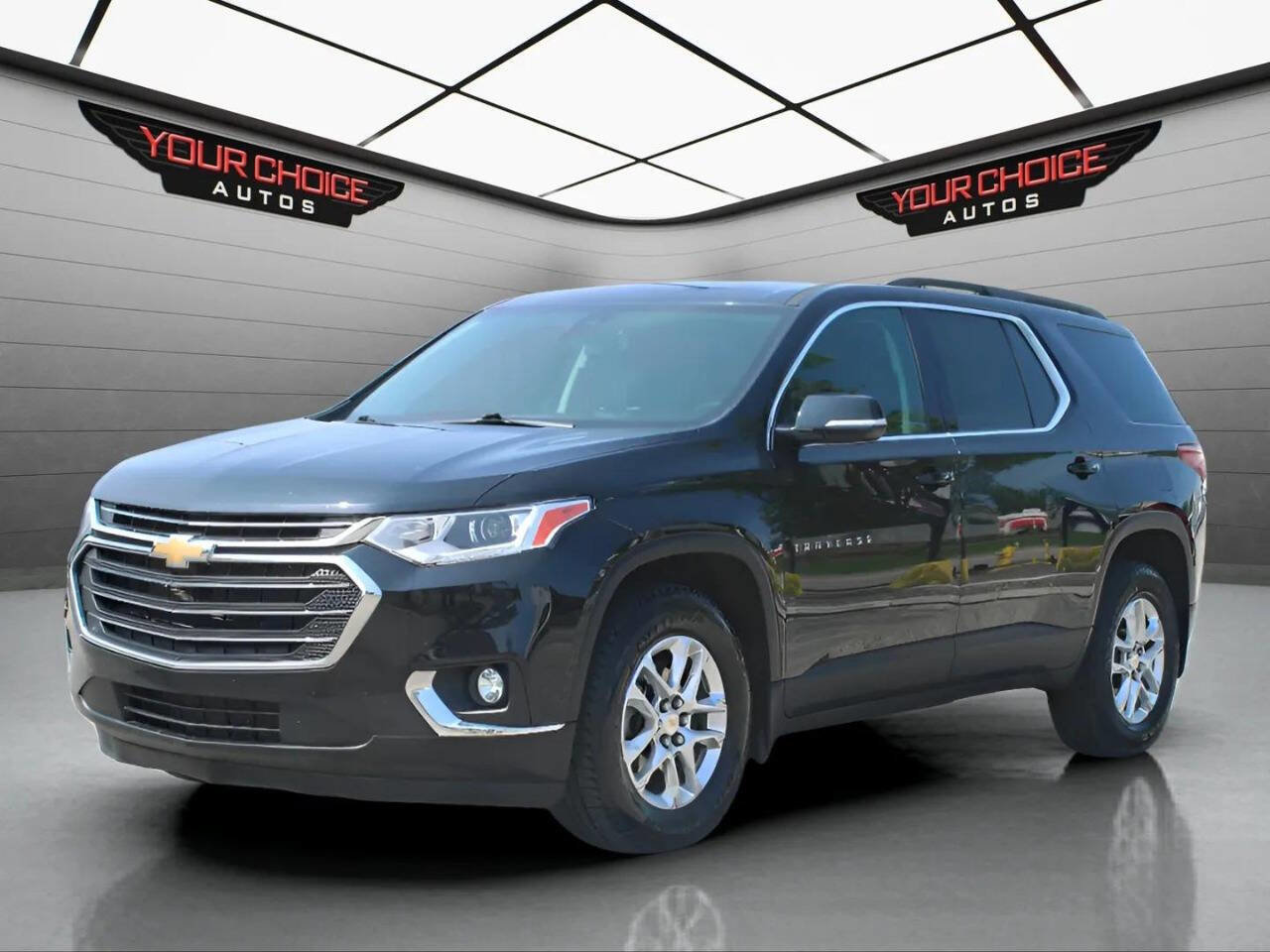 Used 2020 Chevrolet Traverse LT w/ Driver Confidence II Package image 1