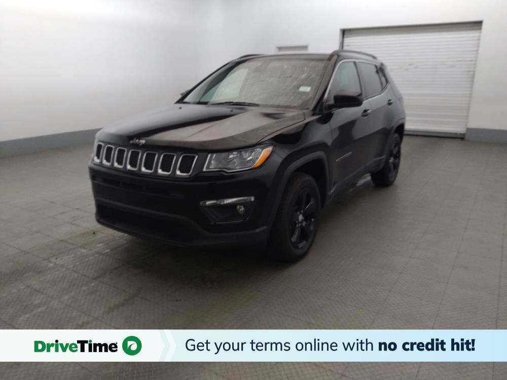 Used 2018 Jeep Compass Latitude w/ Cold Weather Group AWD/4WD image 1