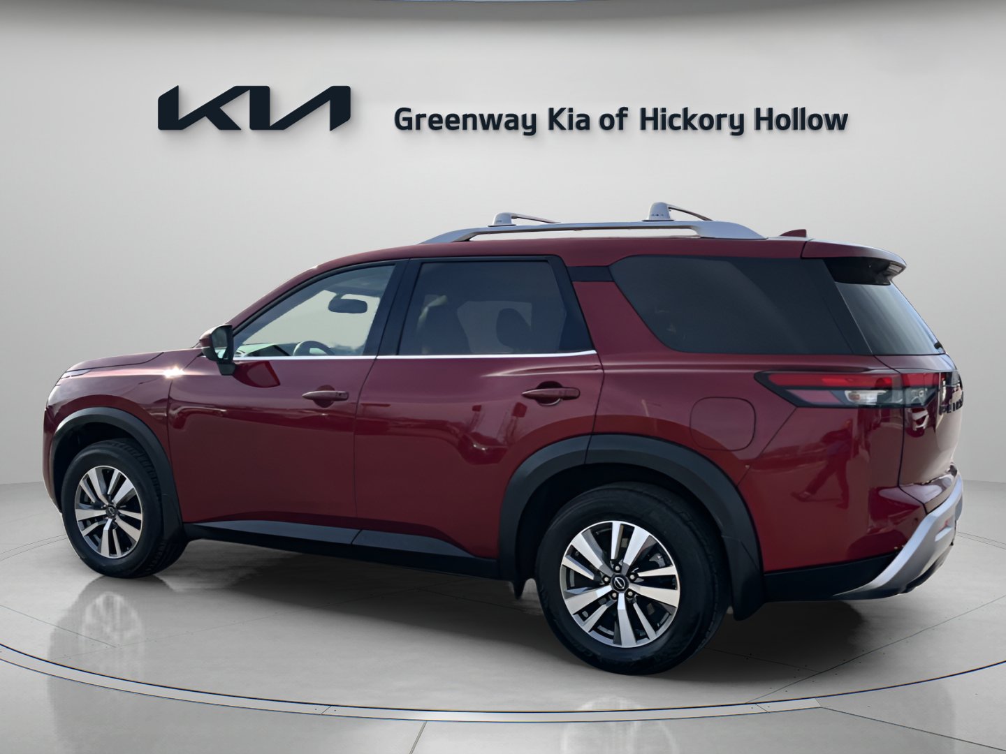 Used 2022 Nissan Pathfinder SL w/ SL Black Package image 5