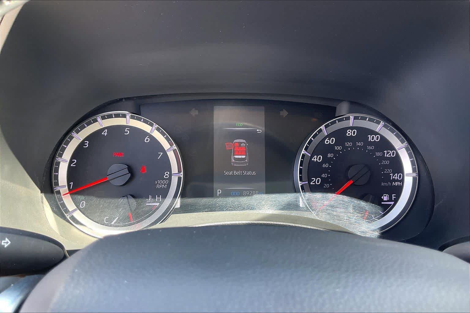 Used 2021 Toyota Highlander LE FWD image 21