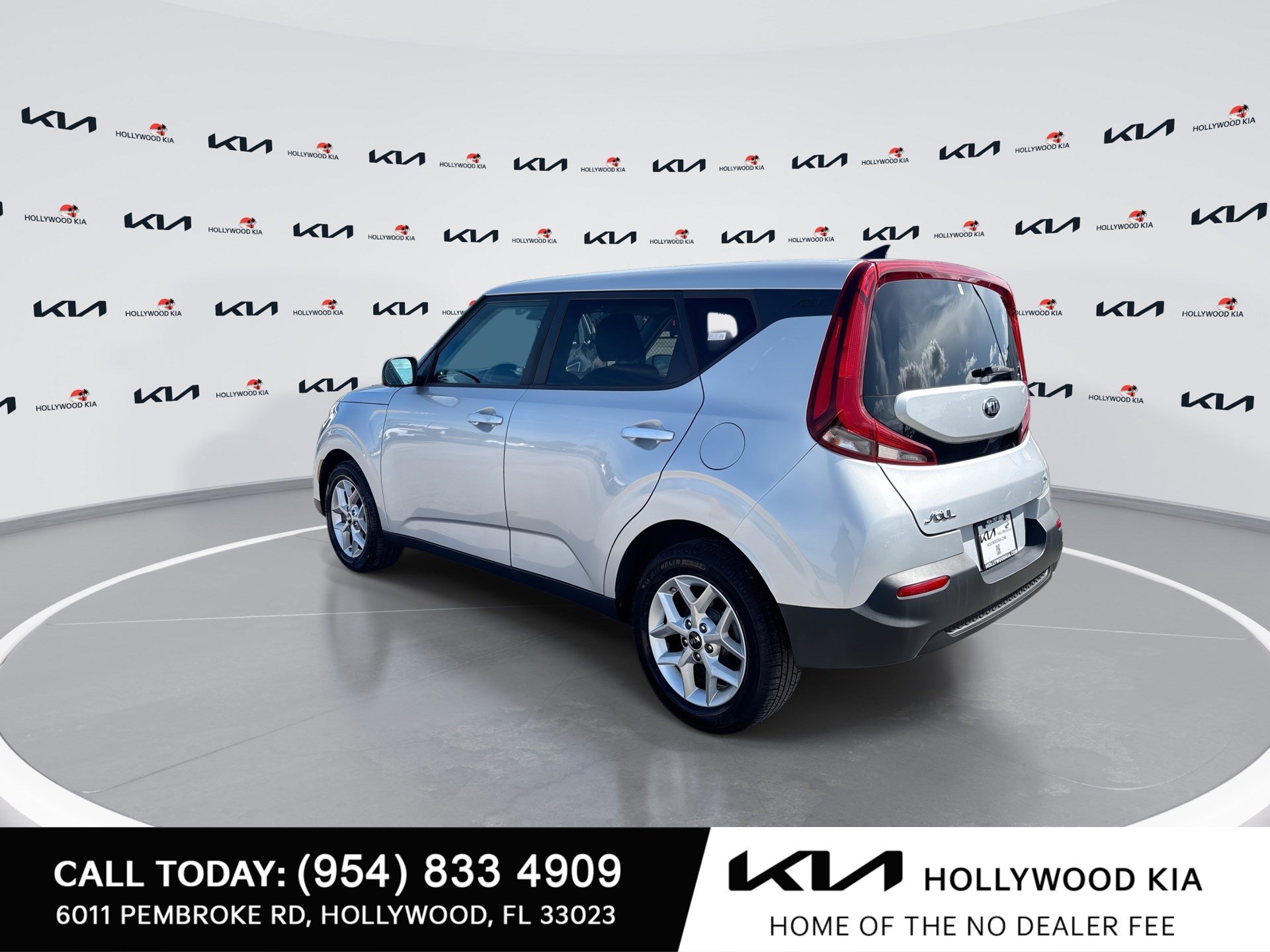 Used 2020 Kia Soul S FWD image 6