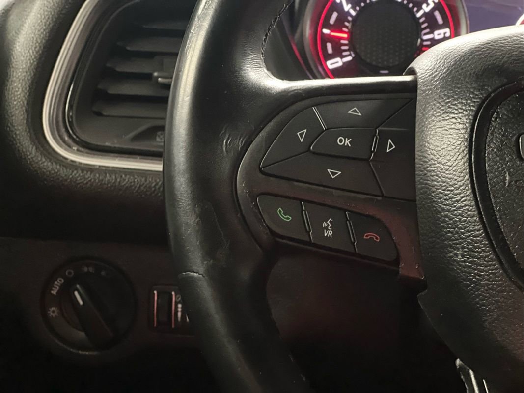 Used 2019 Dodge Challenger SXT image 12