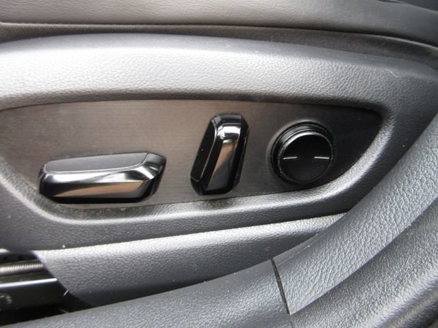 Used 2022 Lexus UX 200 w/ Accessory Package (Z1) FWD image 12