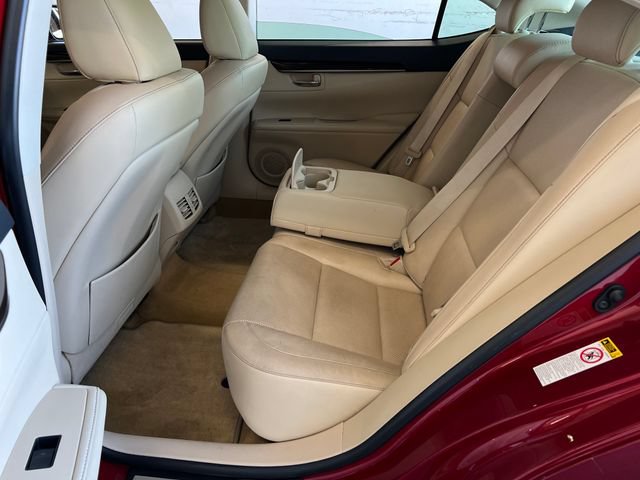 Used 2014 Lexus ES 350 w/ Luxury Package FWD image 33