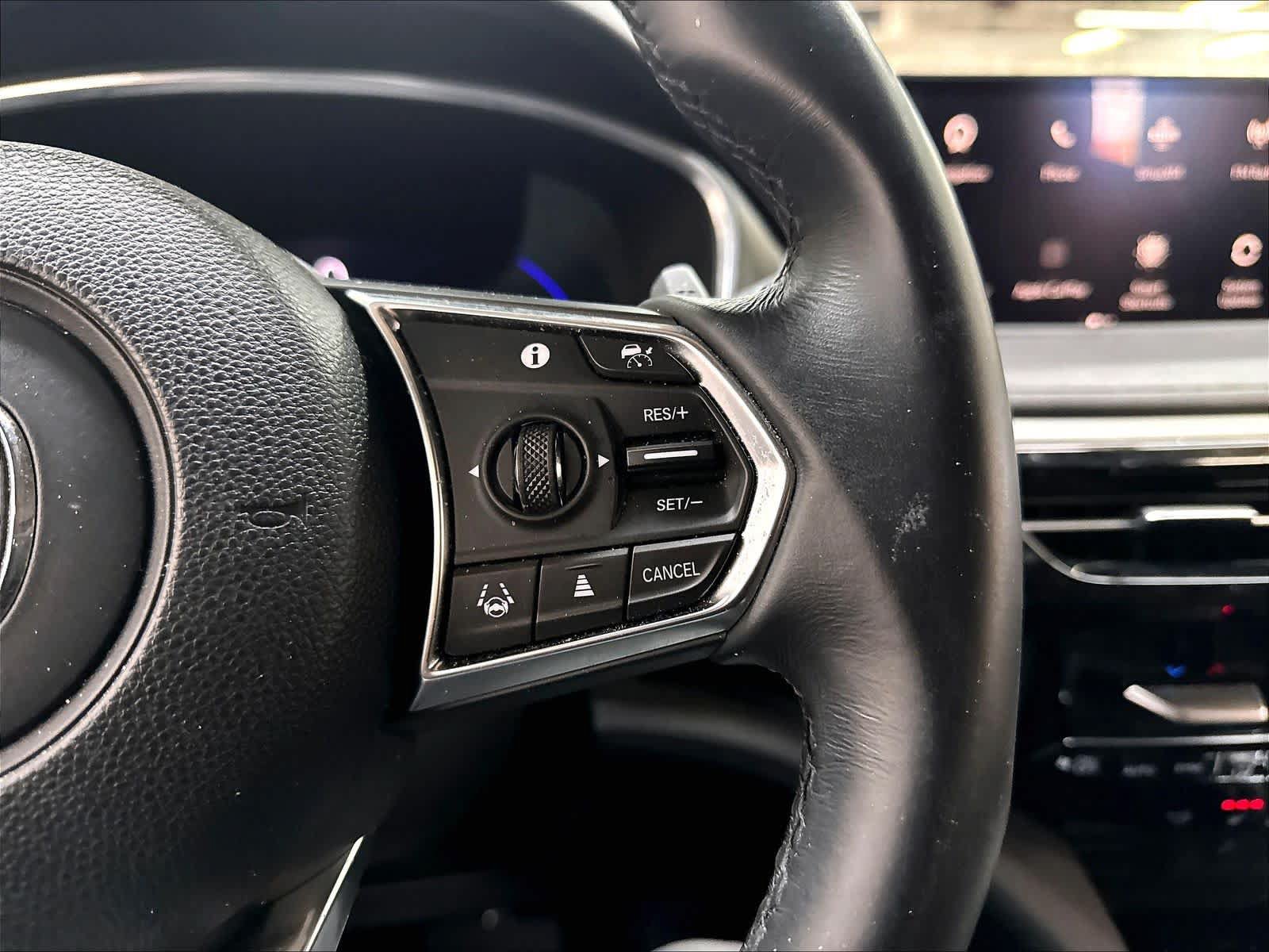 Used 2023 Acura MDX SH-AWD w/ Technology Package image 21