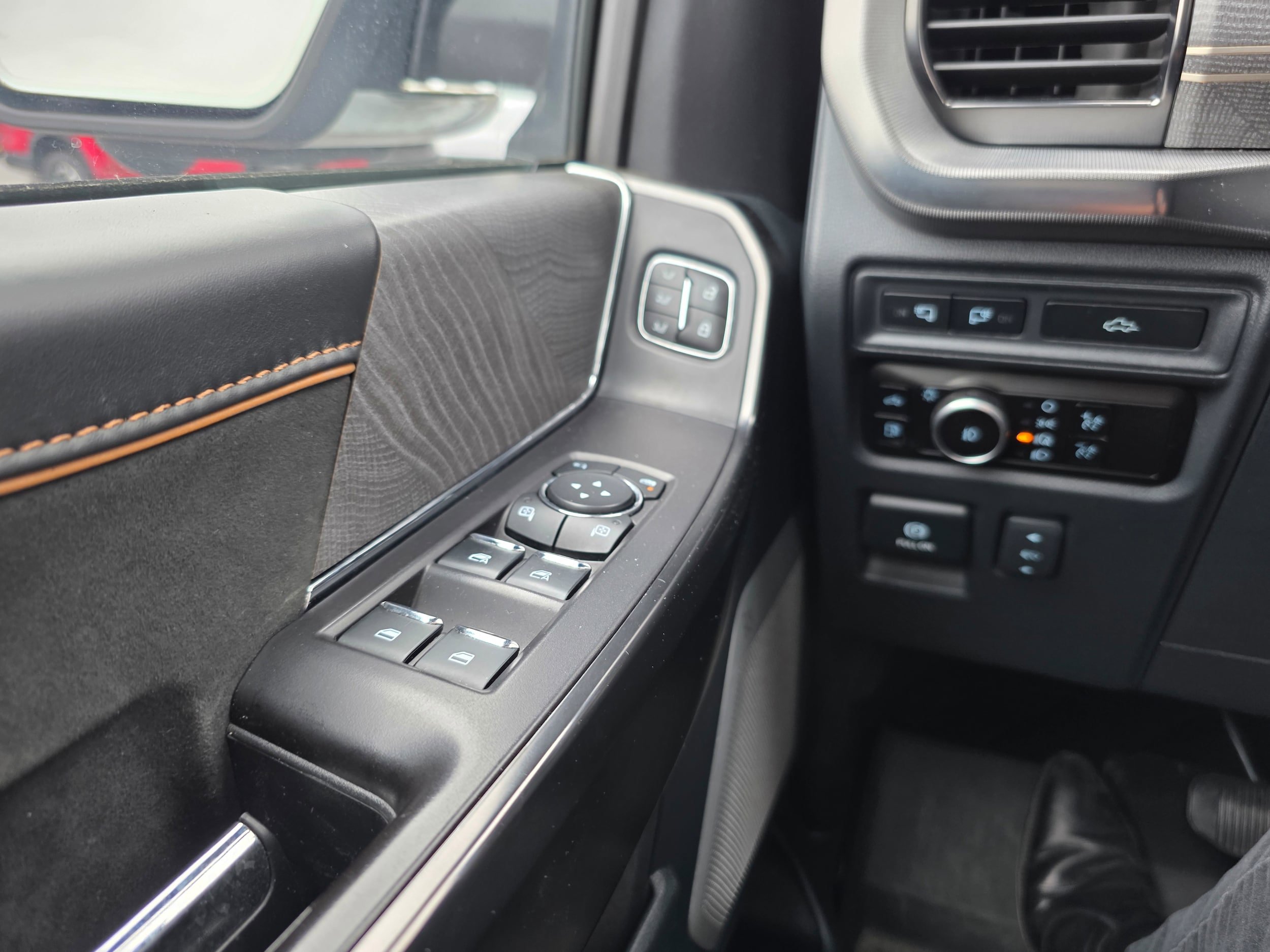 Used 2023 Ford F150 Platinum w/ Equipment Group 701A High AWD/4WD image 18